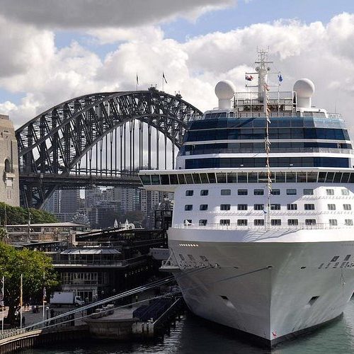 Cruise terminals